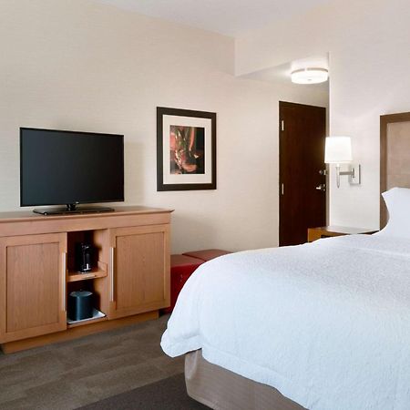 Hampton Inn Кейнаб Екстериор снимка