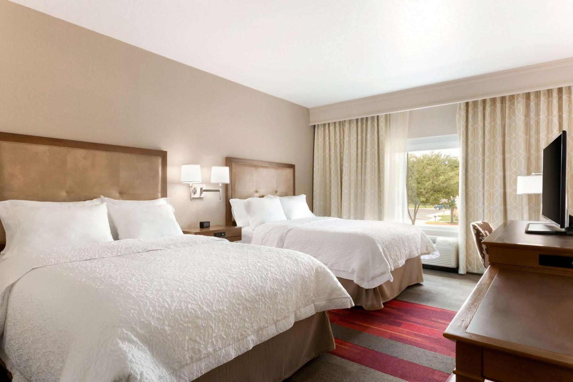 Hampton Inn Кейнаб Екстериор снимка