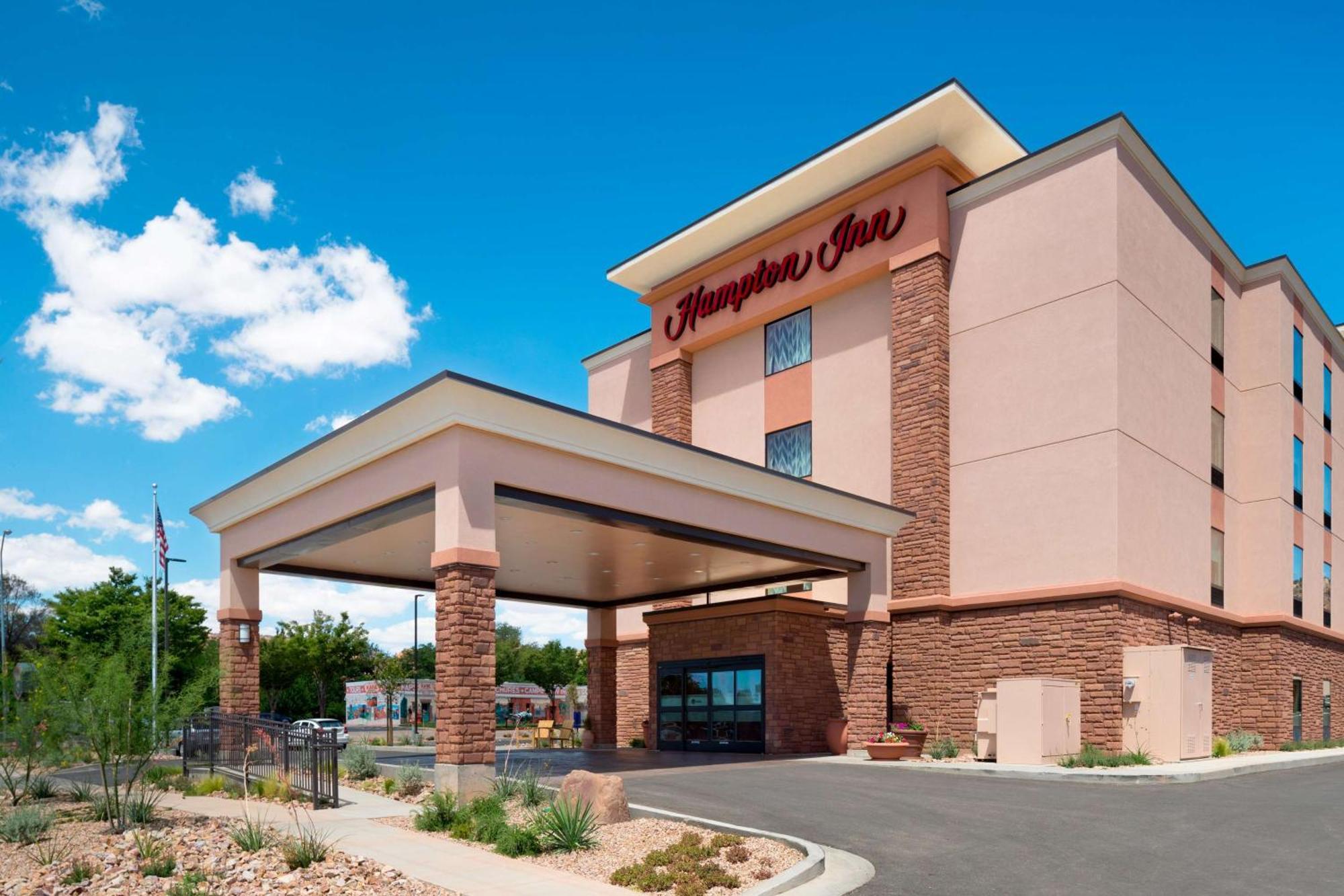 Hampton Inn Кейнаб Екстериор снимка